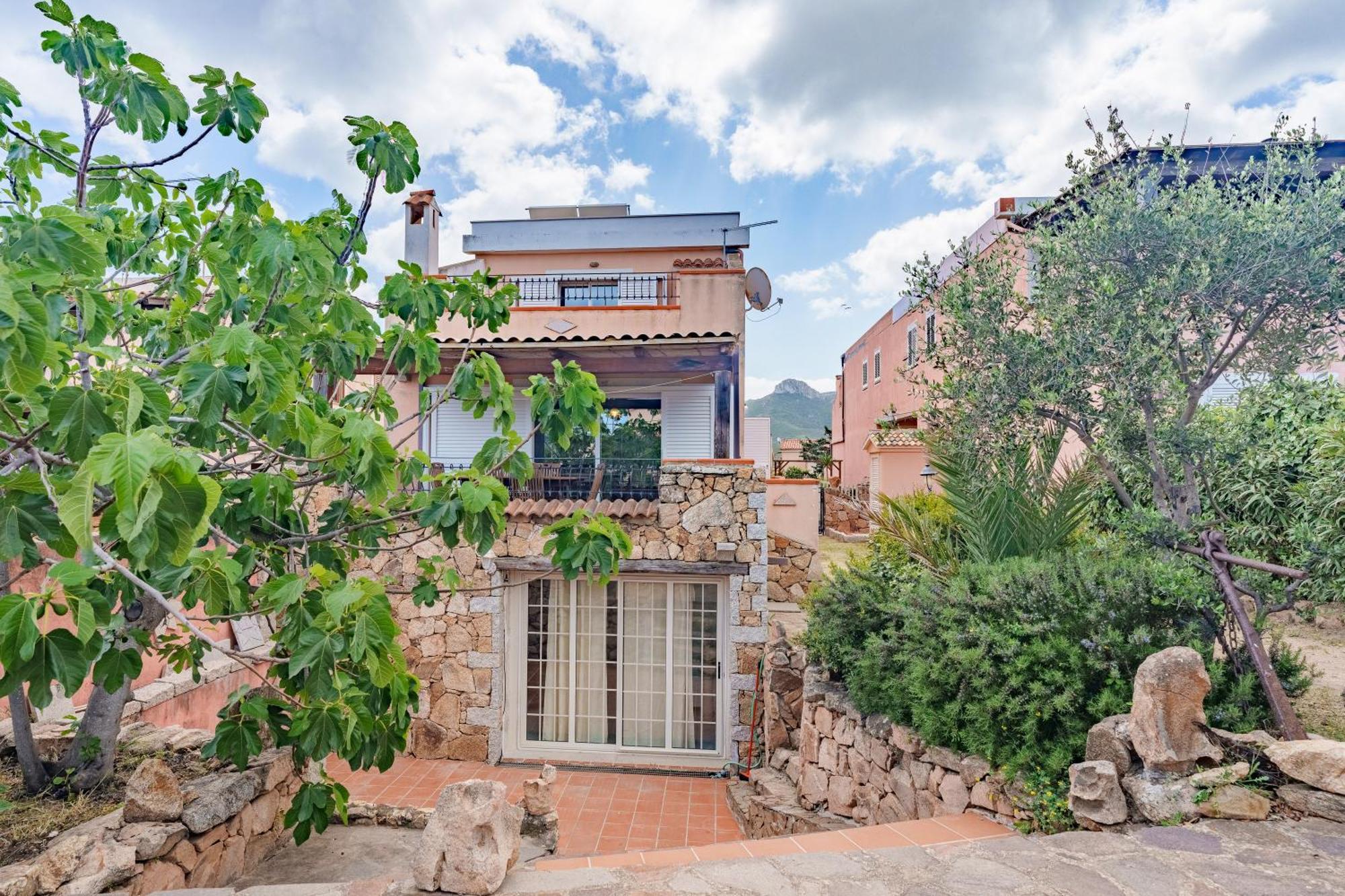 Villa Alfredo Golfo Aranci Exterior foto